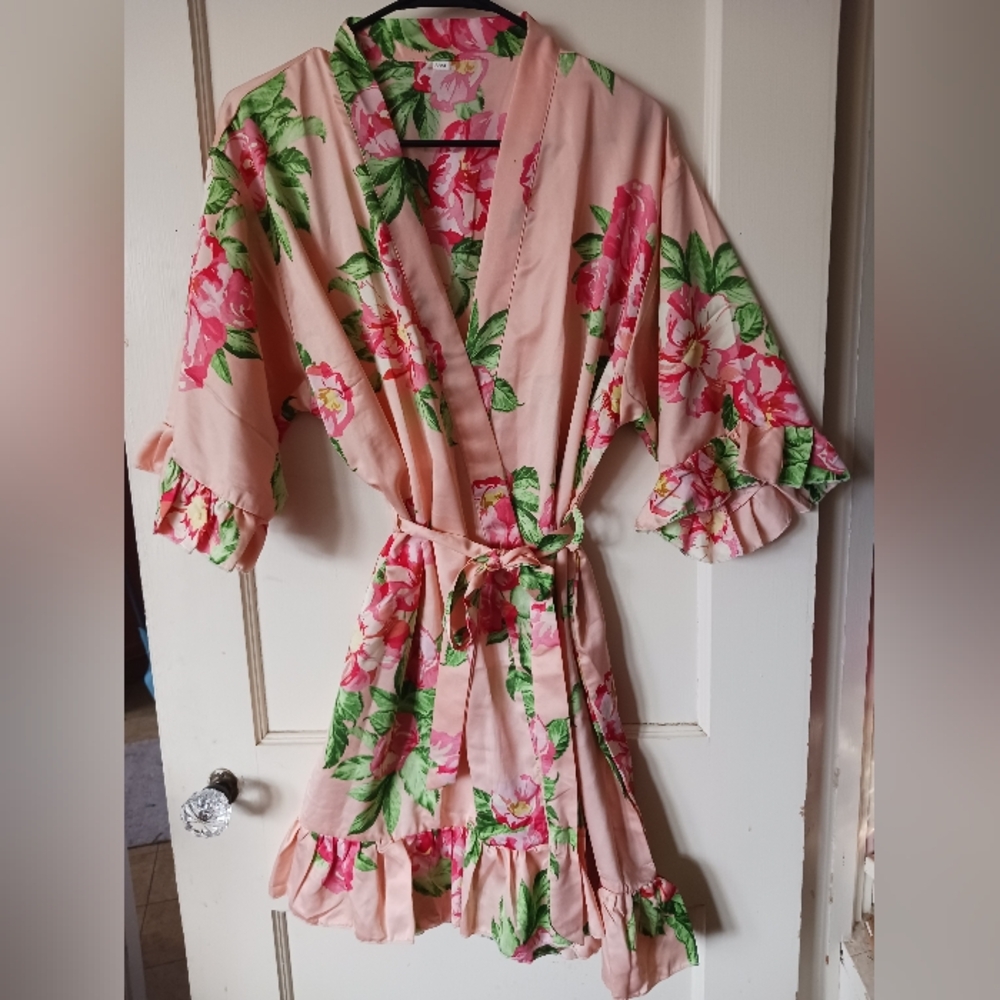 Beautiful silky robe, Adore Me size s/m/l
